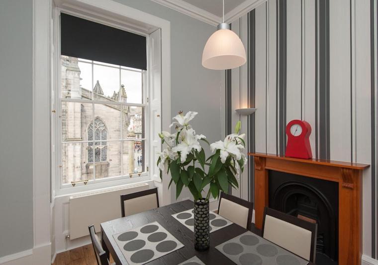 Ferienwohnung Parliament Sq Apt 12 Royal Mile Edinburgh Exterior foto