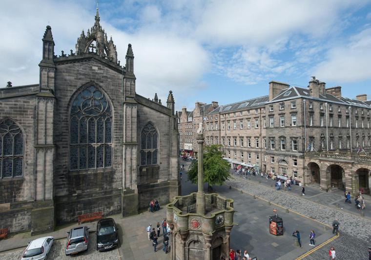 Ferienwohnung Parliament Sq Apt 12 Royal Mile Edinburgh Exterior foto